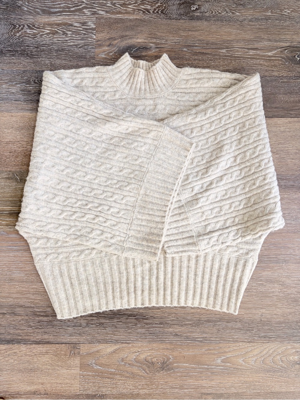 Marc New York Andrew Marc beige chunky acrylic blend sweater dolman sleeves sz L